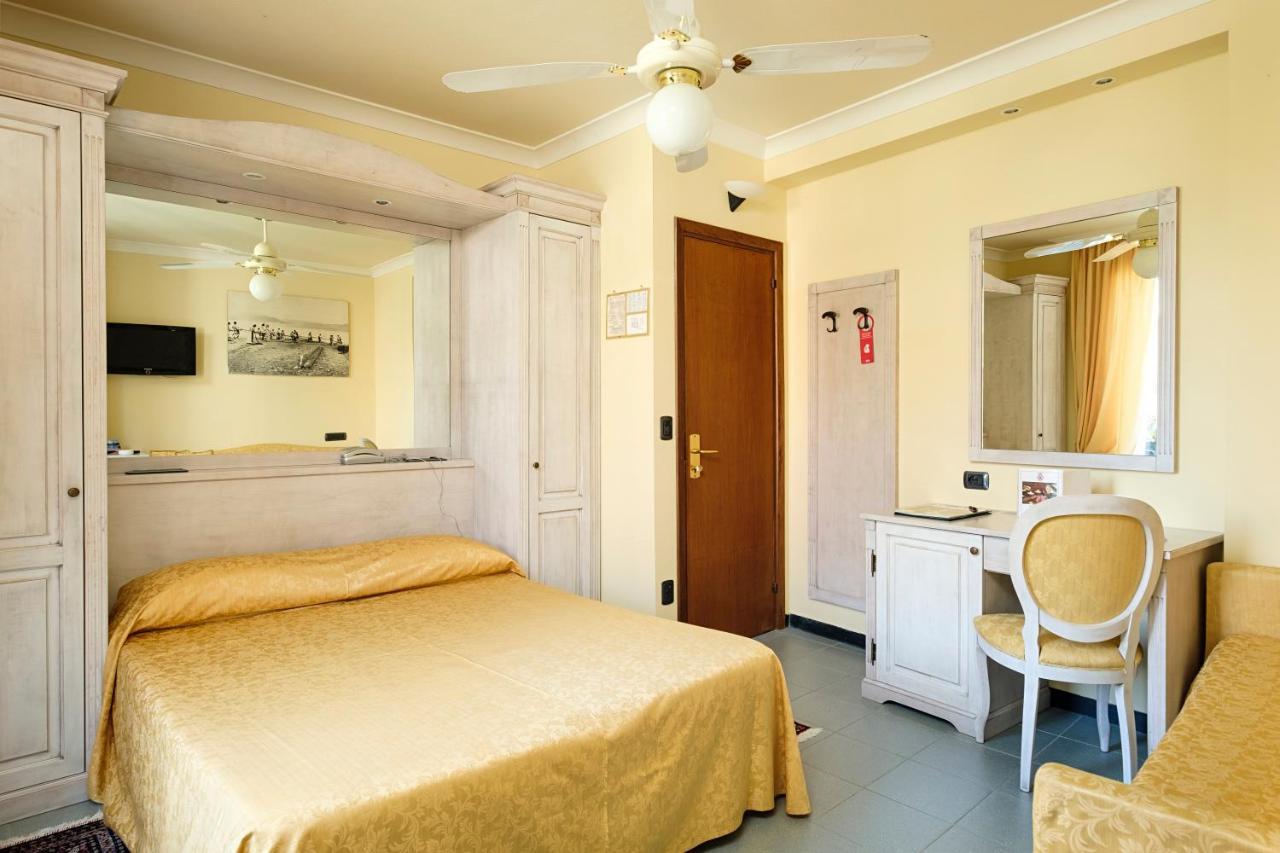 Hotel Due Mari Sestri Levante Esterno foto